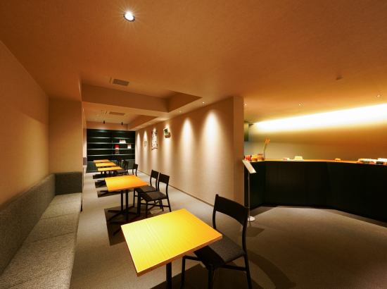 カフェラウンジ「ineca」